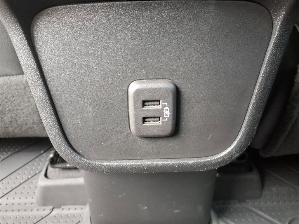 Used 2022 Chevrolet Equinox RS w/ LPO, Floor Liner Package AWD/4WD image 28