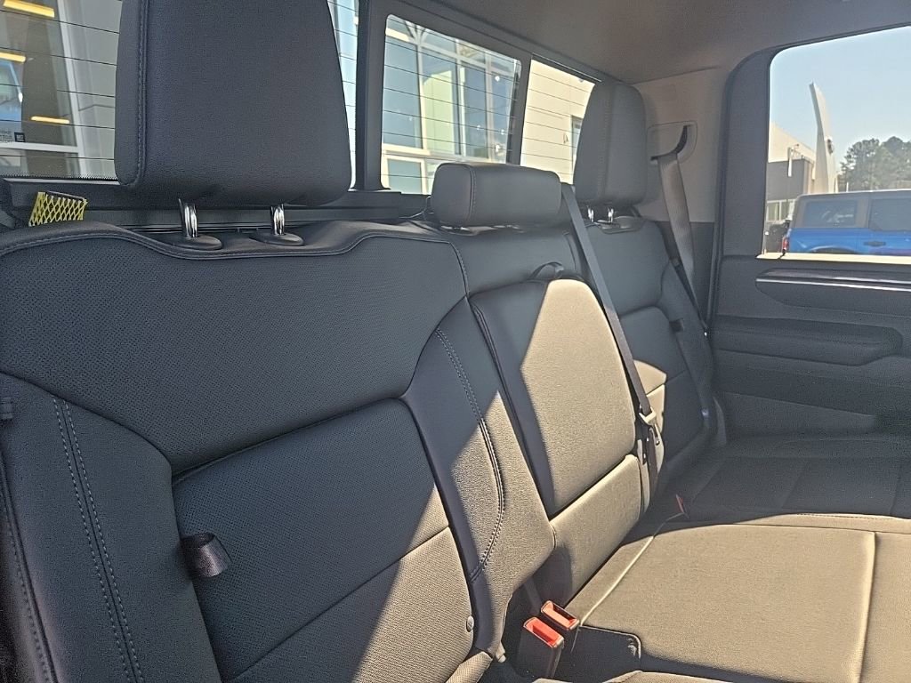 Used 2025 Chevrolet Silverado 2500 LTZ w/ LTZ Plus Package image 39