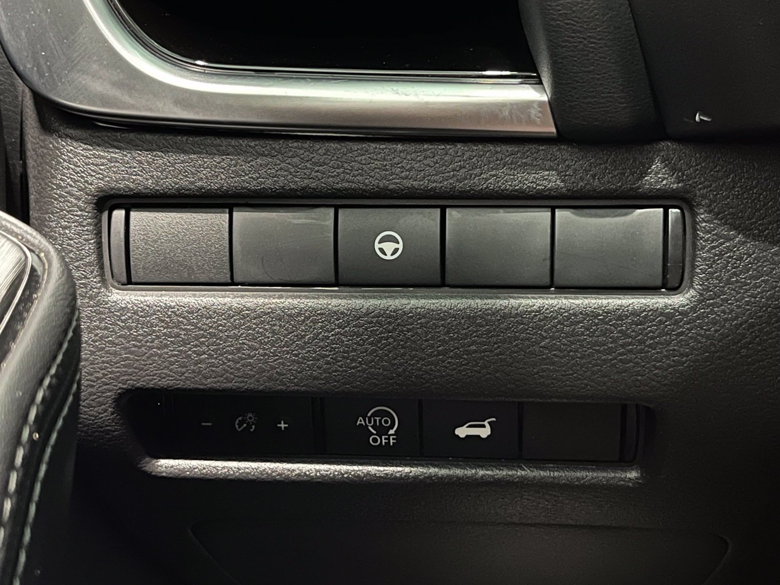 Used 2023 Nissan Rogue SL AWD/4WD image 32