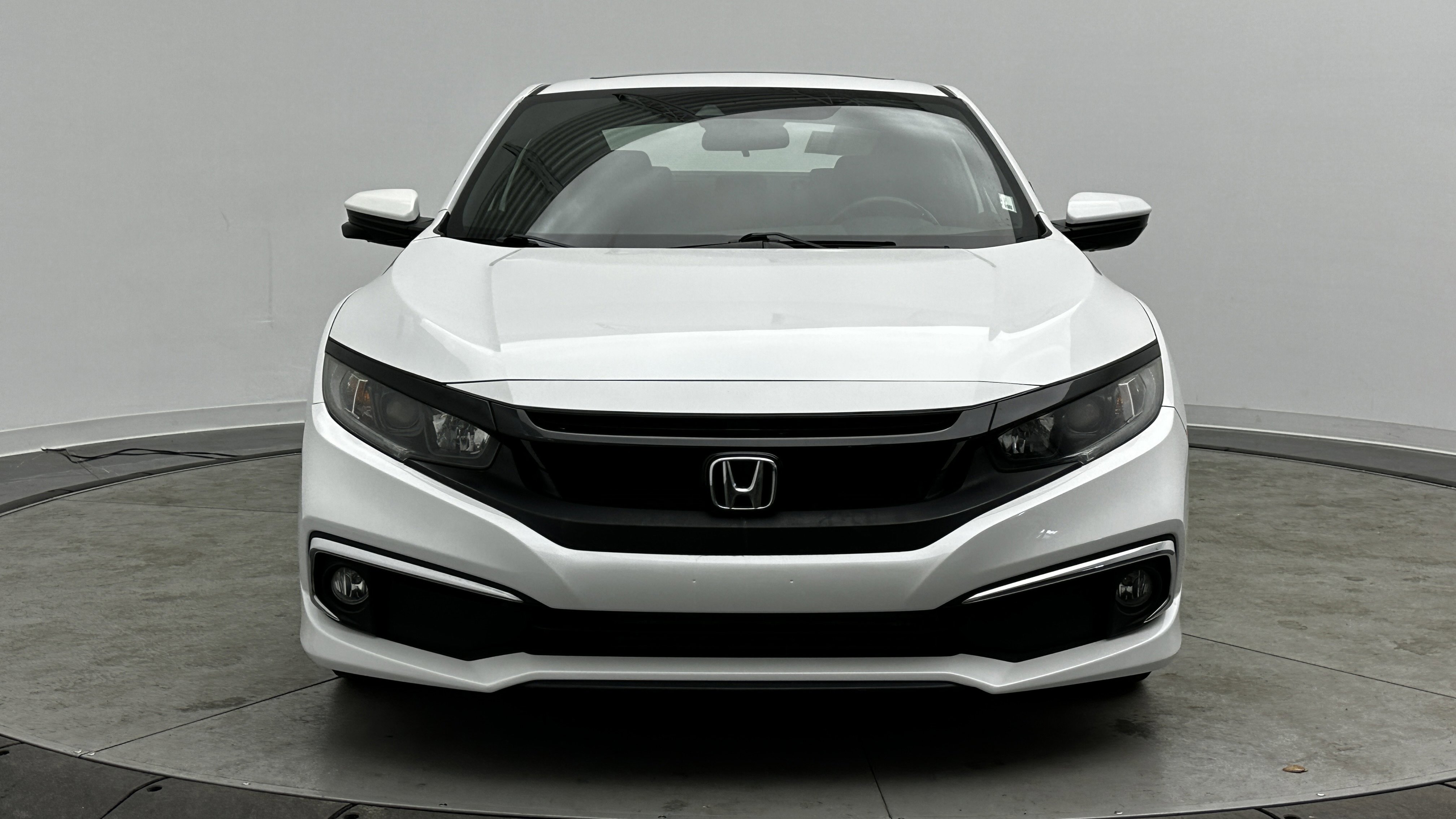 Used 2020 Honda Civic EX image 2