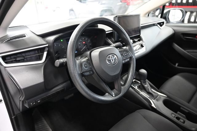 Used 2023 Toyota Corolla LE image 19