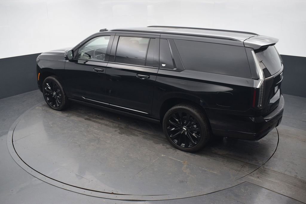 Certified 2026 Cadillac Escalade ESV Platinum Sport w/ LPO, ONYX Package image 45