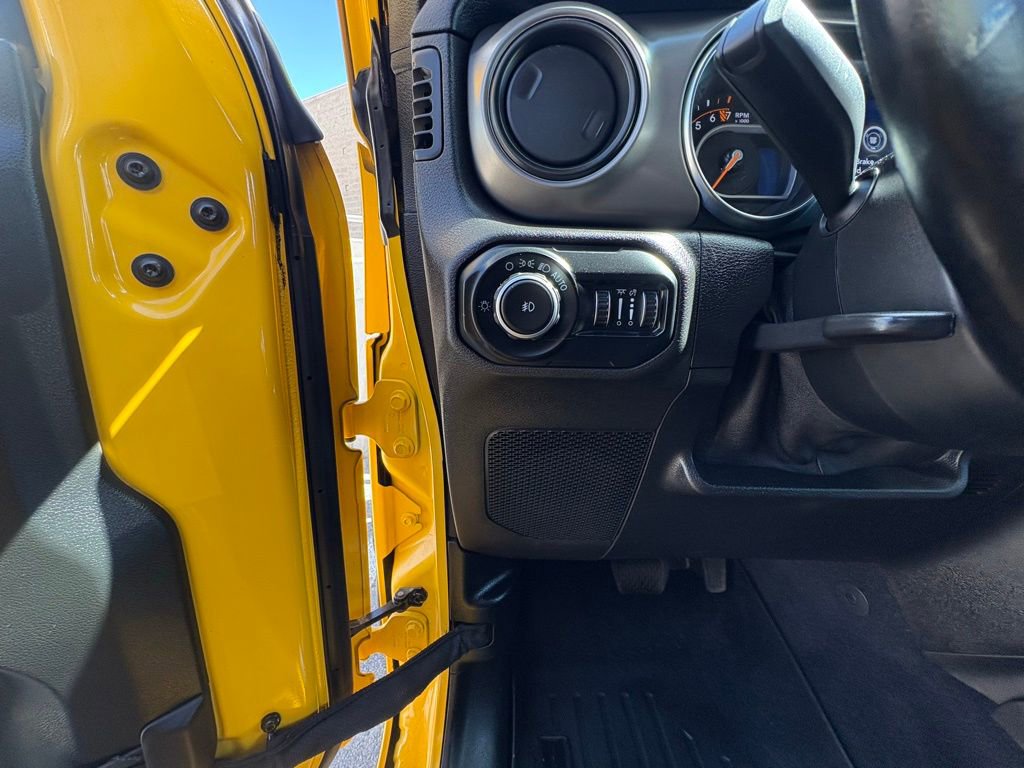 Used 2020 Jeep Wrangler Unlimited Sport image 19