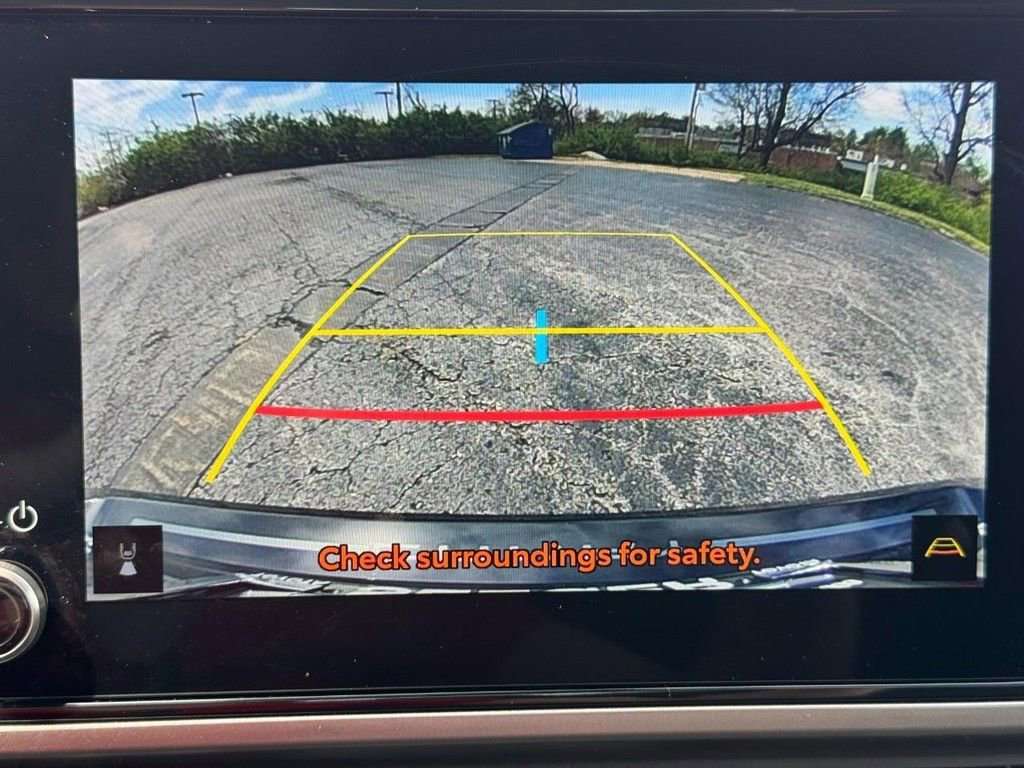 Used 2025 Toyota Camry LE w/ Convenience Package image 23