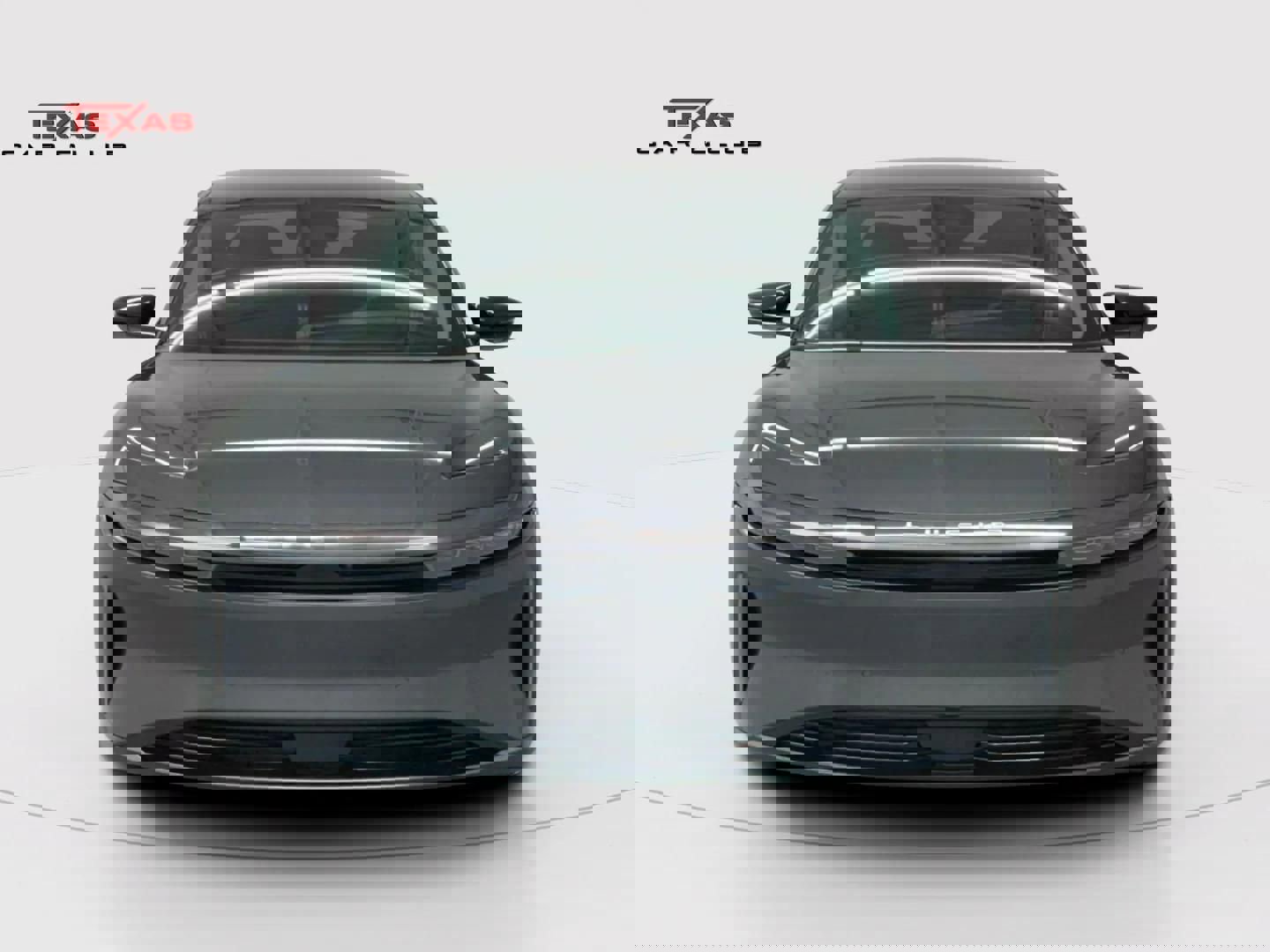 Used 2025 Lucid Air Touring image 4