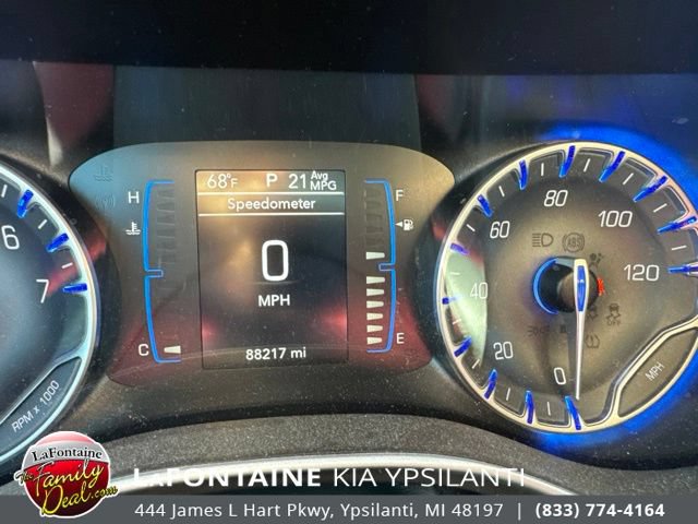 Used 2017 Chrysler Pacifica Touring-L FWD image 13