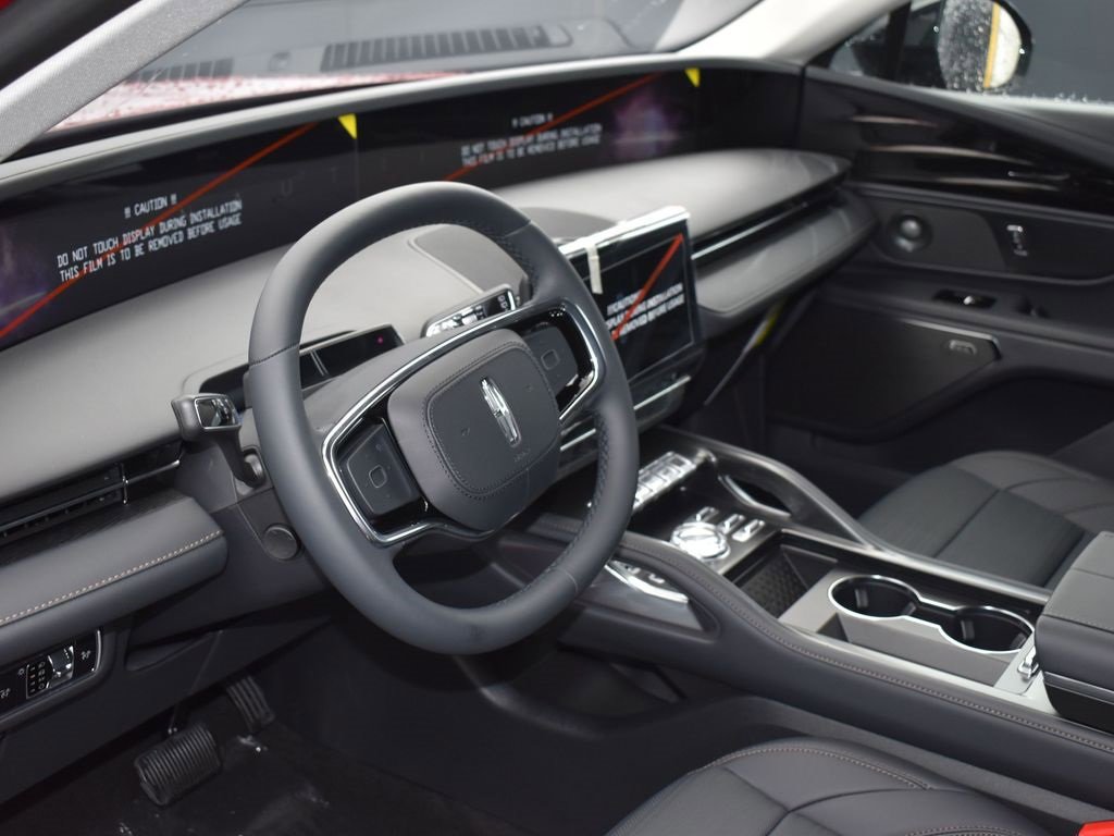 New 2026 Lincoln Nautilus Reserve w/ Jet Appearance Package image 8