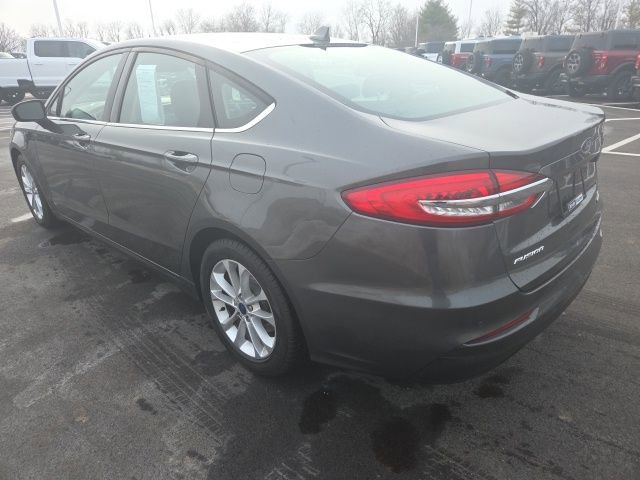 Used 2020 Ford Fusion SE image 3