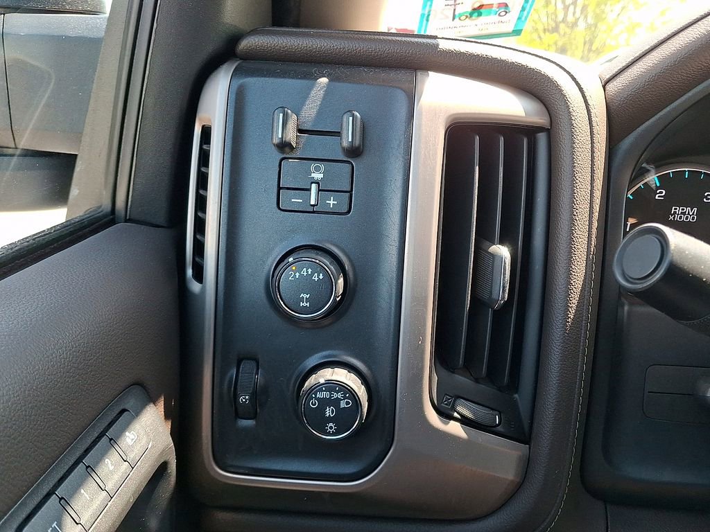 Used 2019 GMC Sierra 2500 Denali w/ Duramax Plus Package AWD/4WD image 28