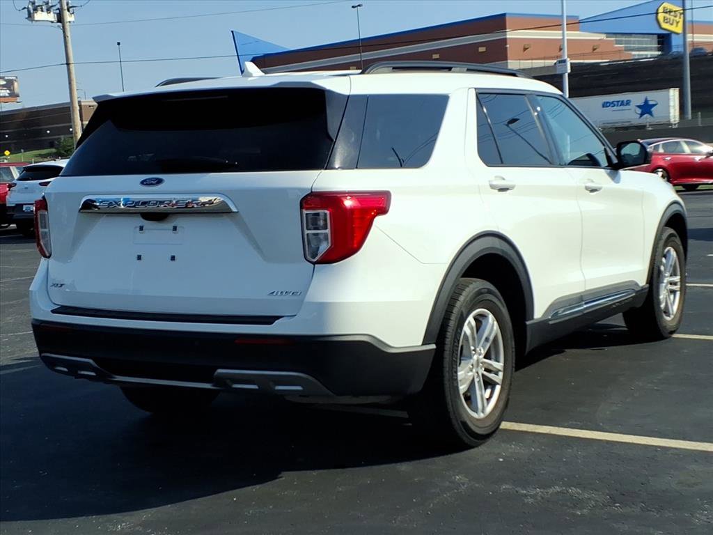 Used 2022 Ford Explorer XLT w/ Equipment Group 202A image 28