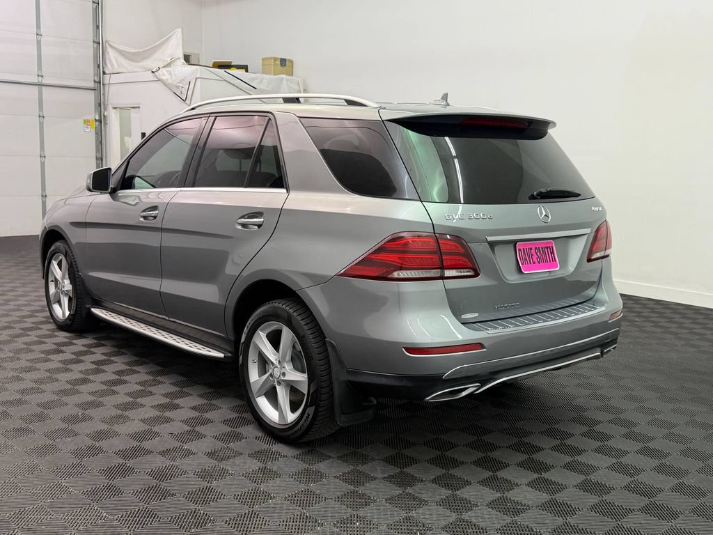 Used 2016 Mercedes-Benz GLE 300d 4MATIC image 3