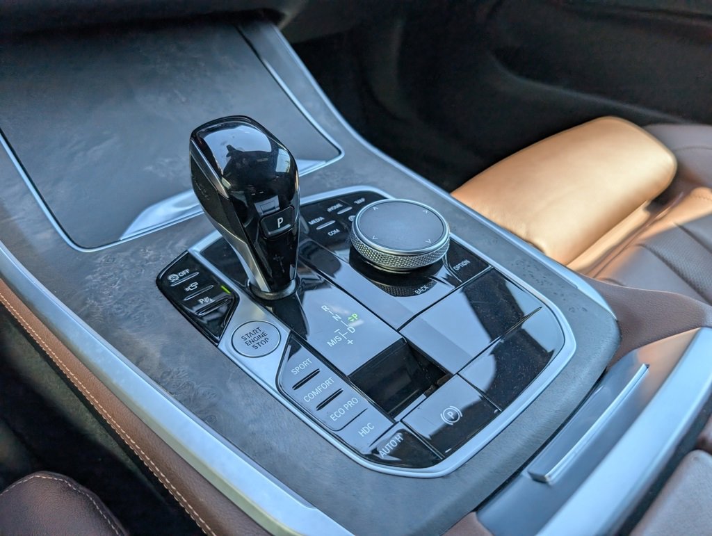 Used 2022 BMW X5 xDrive40i w/ Premium Package image 18