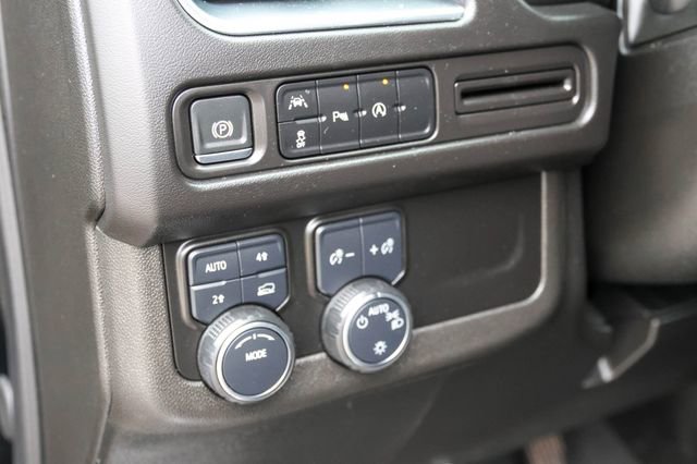 Used 2024 Chevrolet Tahoe LT AWD/4WD image 12