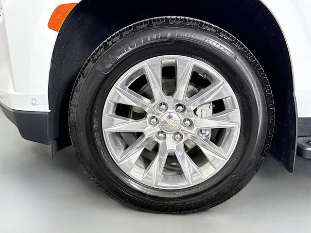 Used 2023 Chevrolet Tahoe Premier w/ Advanced Technology Package AWD/4WD image 33