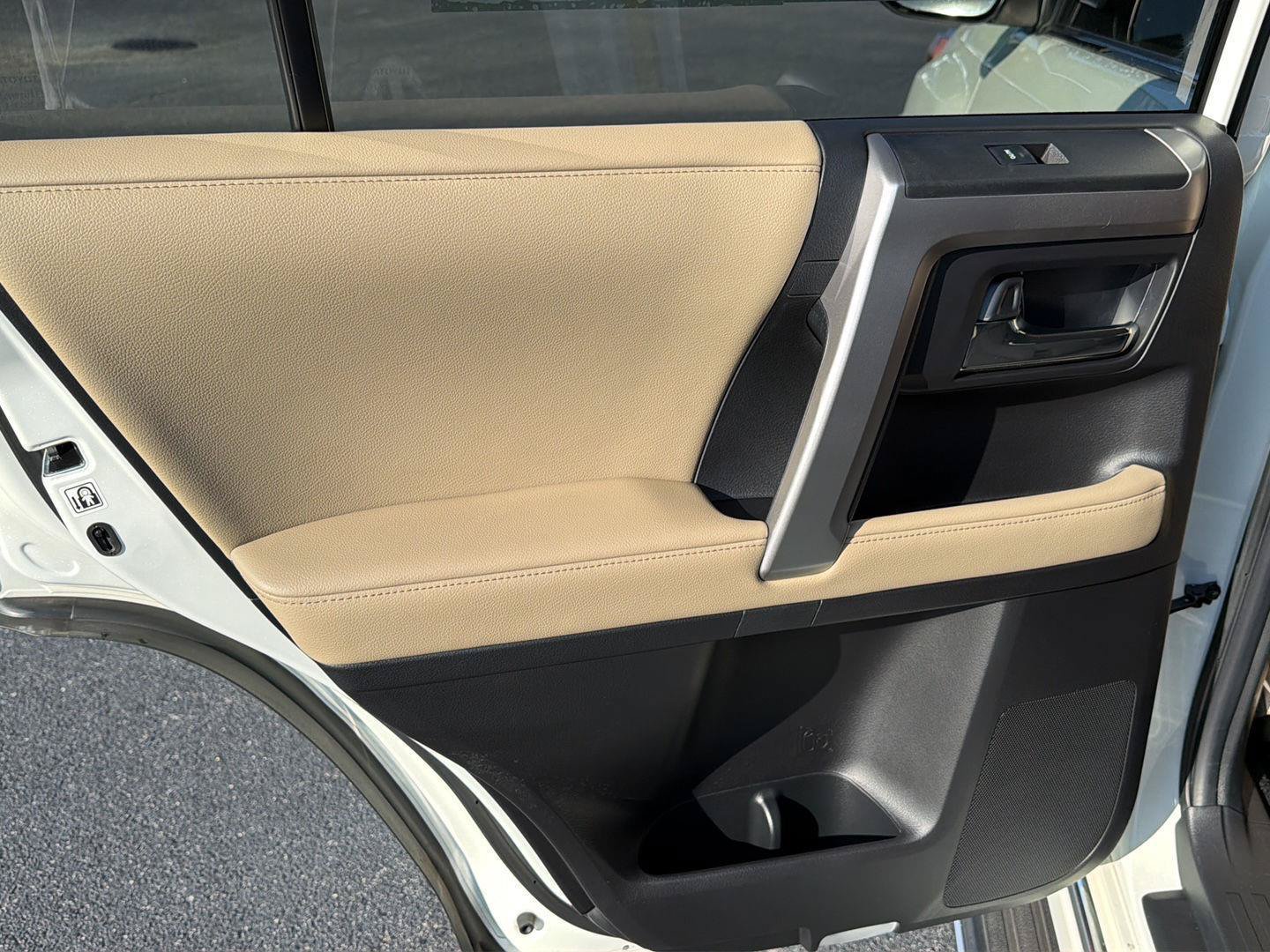 Used 2021 Toyota 4Runner Limited RWD image 17