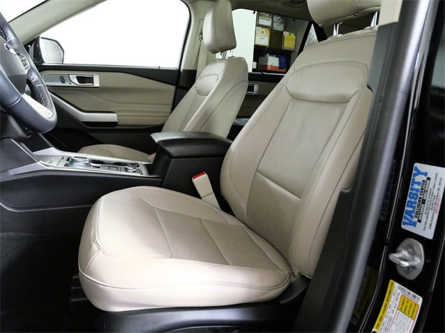Used 2023 Ford Explorer Limited w/ Equipment Group 301A image 18