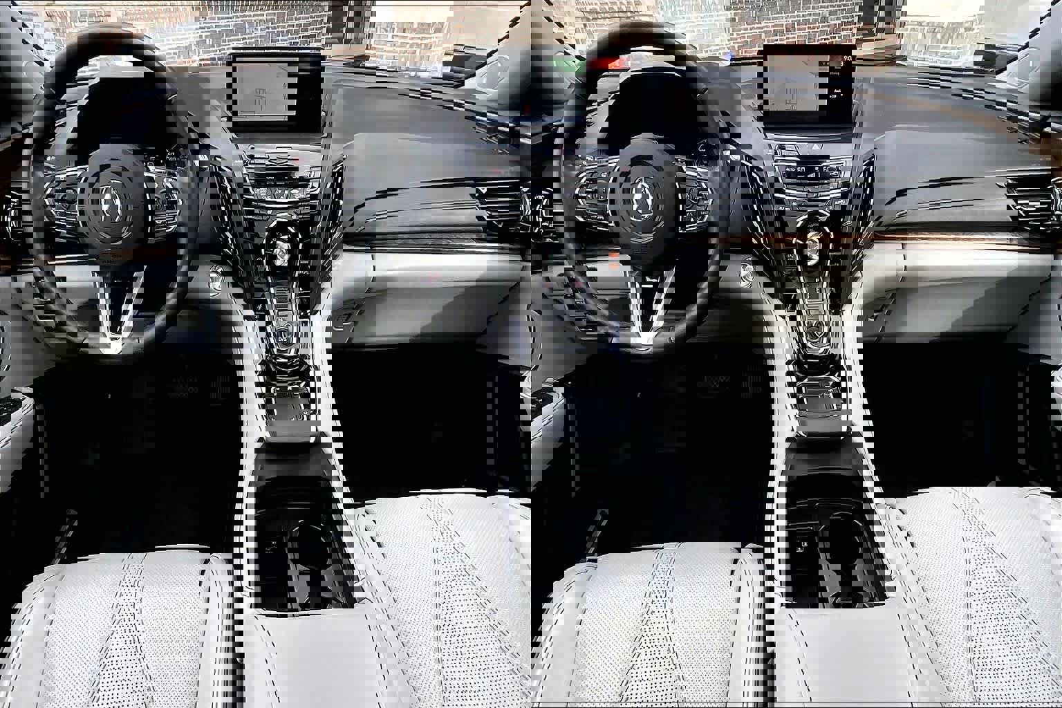 Used 2023 Acura RDX AWD w/ Advance Package image 16