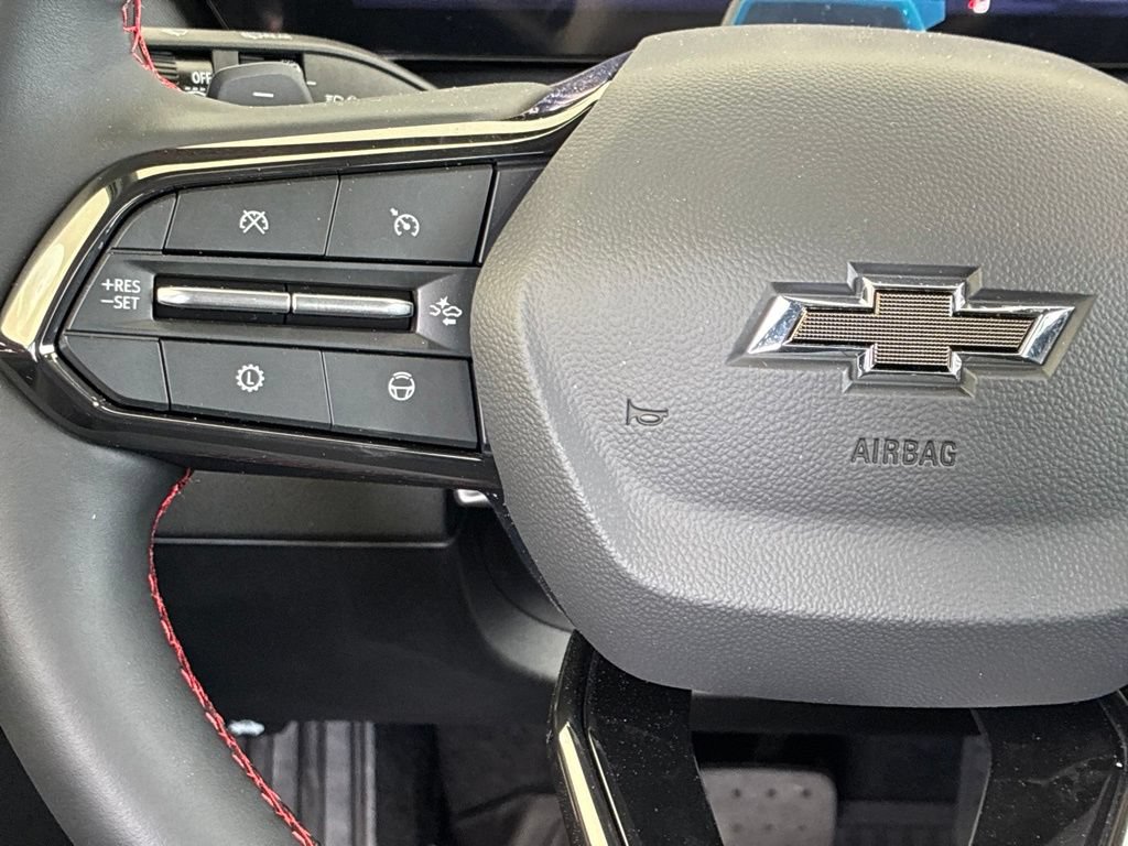 New 2026 Chevrolet Traverse RS w/ LPO, Floor Liner Package FWD image 17