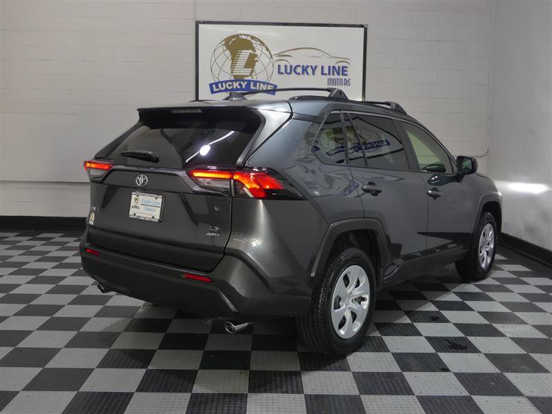 Used 2020 Toyota RAV4 LE w/ All Weather Liner Package AWD/4WD image 10