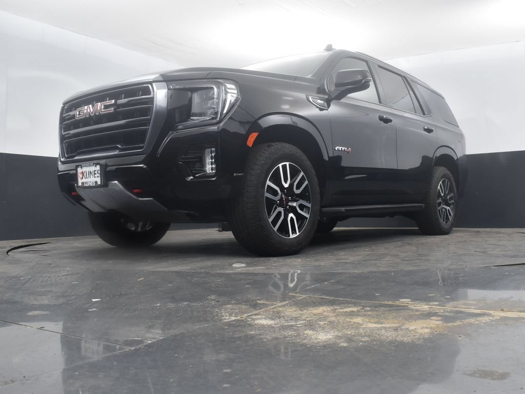 Used 2024 GMC Yukon AT4 w/ Technology Package AWD/4WD image 42