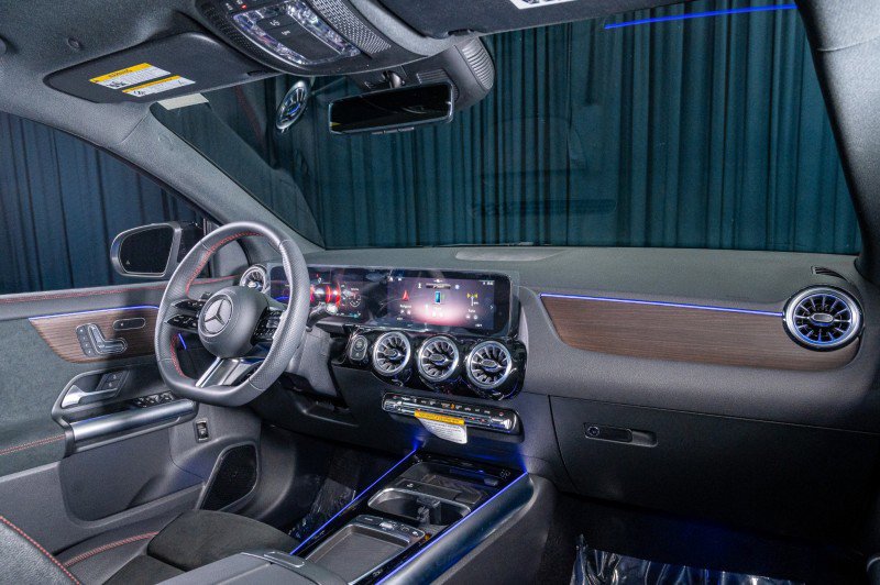 Certified 2025 Mercedes-Benz GLA 250 image 4