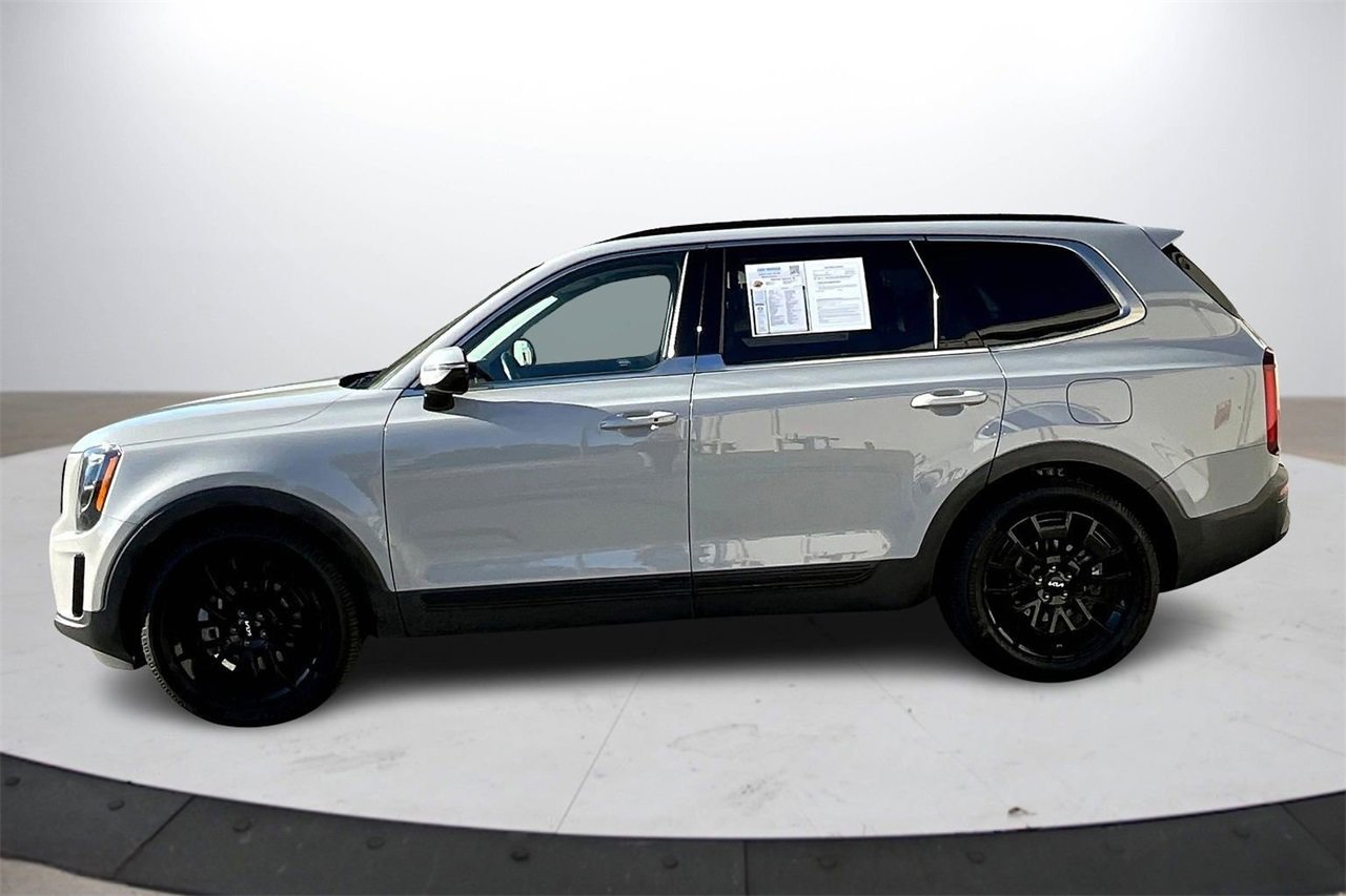 Used 2022 Kia Telluride SX w/ Nightfall Edition Package image 5