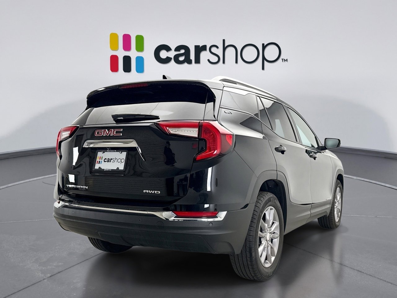 Used 2024 GMC Terrain SLT w/ Infotainment Package II AWD/4WD image 5
