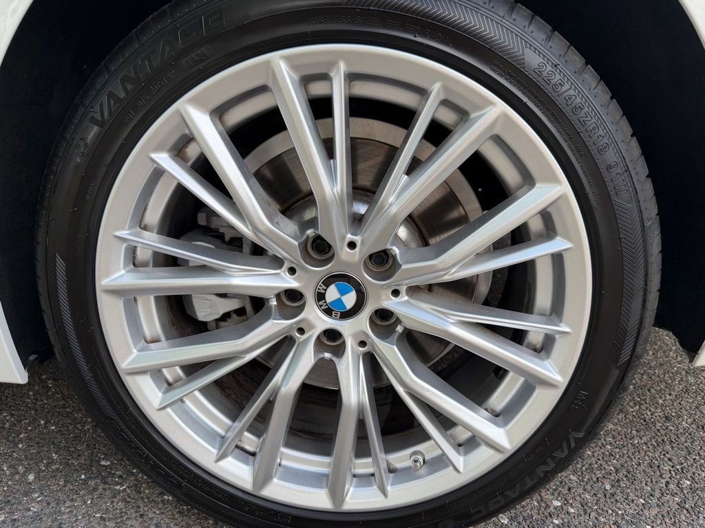 Used 2024 BMW 330i Sedan RWD image 29