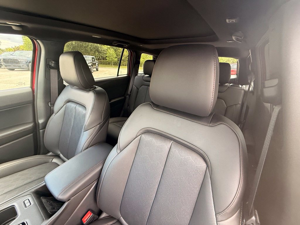 New 2026 Jeep Cherokee Overland AWD/4WD image 25
