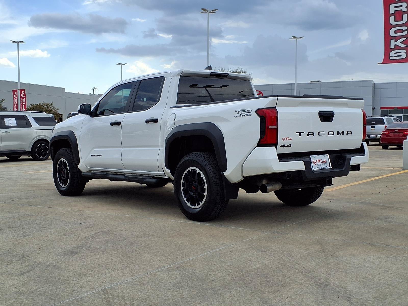 Used 2024 Toyota Tacoma TRD Off-Road AWD/4WD image 7