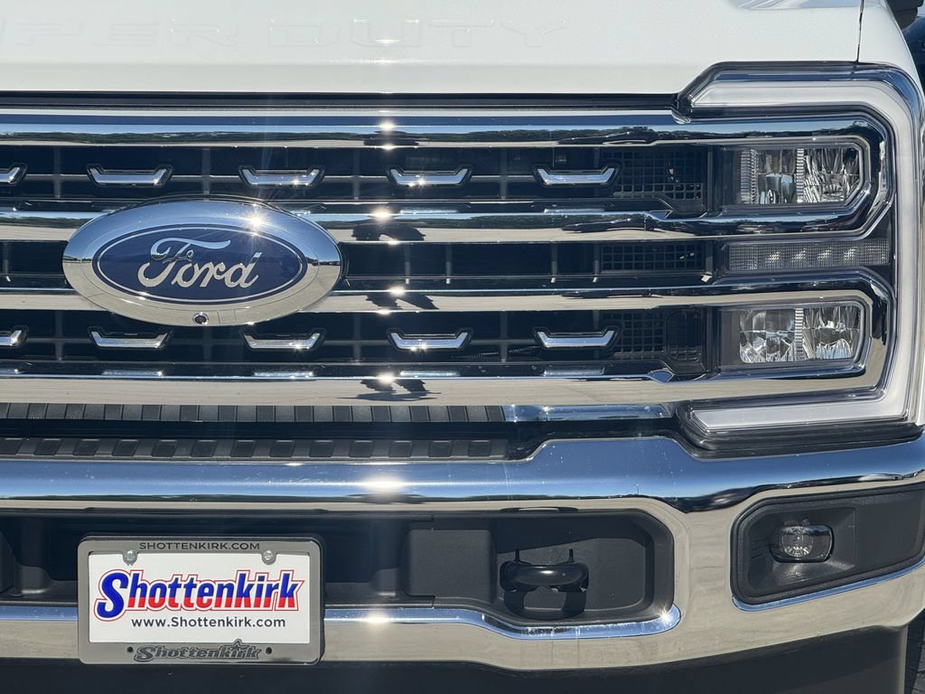 Used 2024 Ford F250 Lariat AWD/4WD image 8