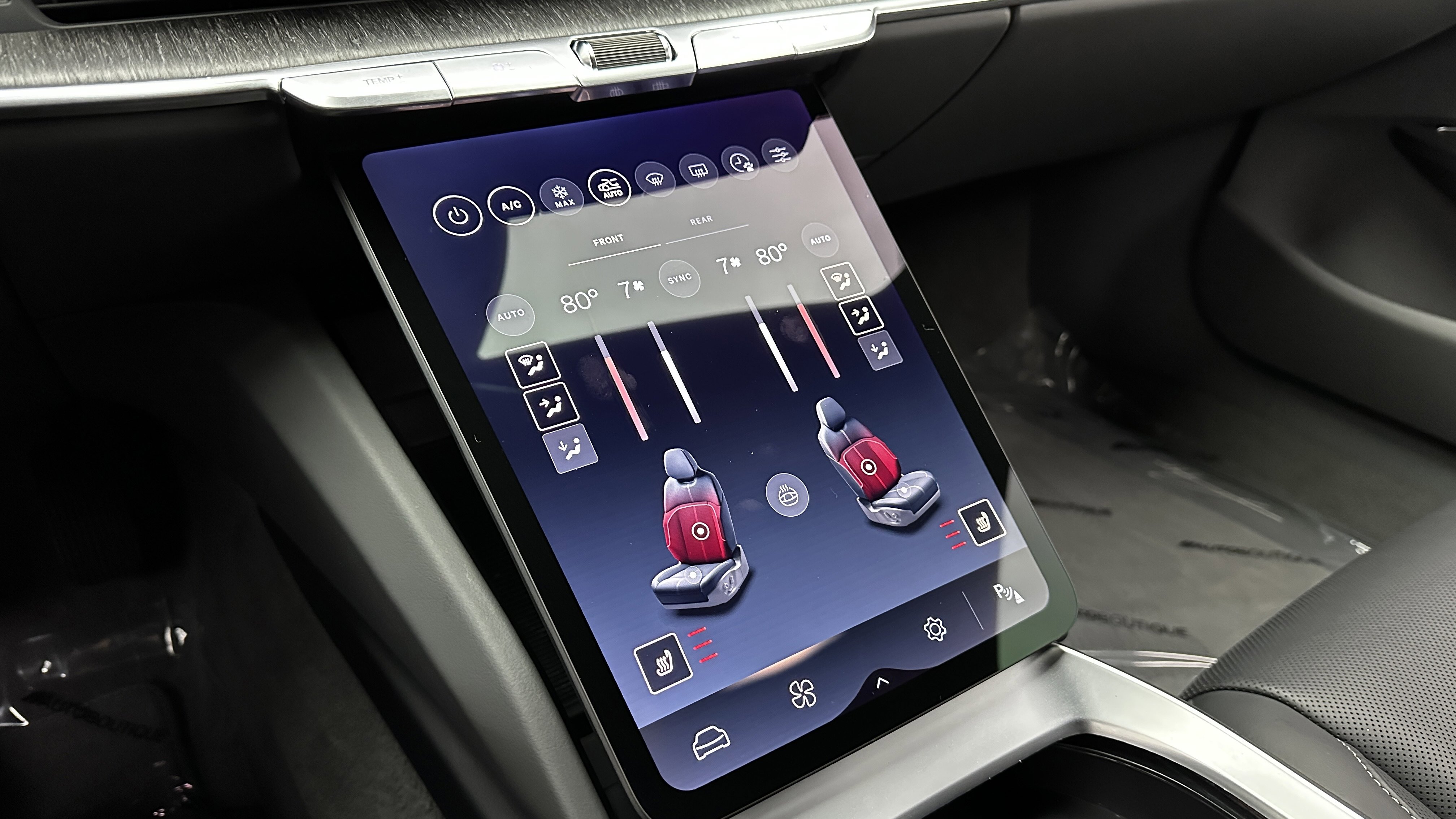 Used 2024 Lucid Air Touring image 17