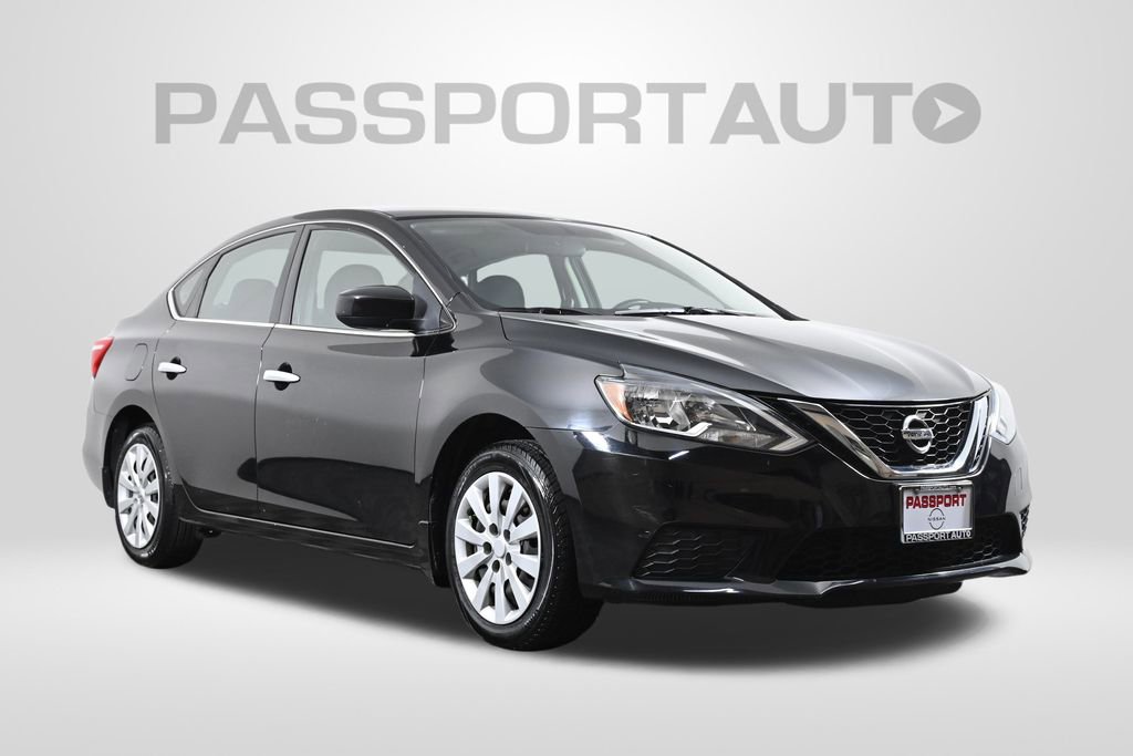 Used 2016 Nissan Sentra S image 4