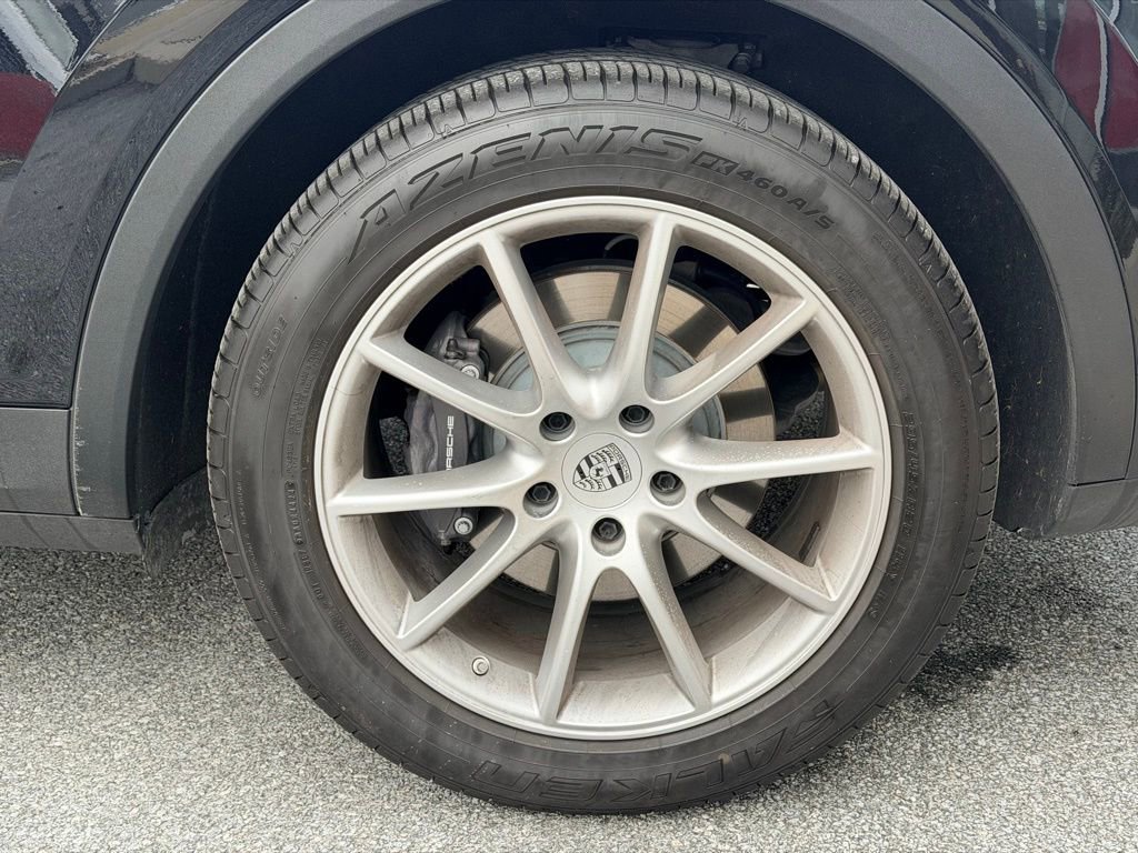 Used 2024 Porsche Cayenne image 27