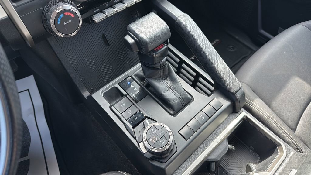 Used 2024 Toyota Tacoma TRD Off-Road AWD/4WD image 36