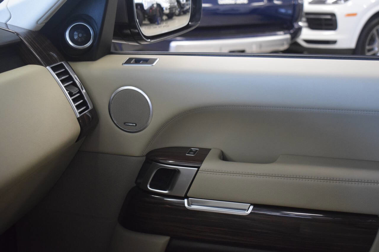 Used 2017 Land Rover Range Rover image 60