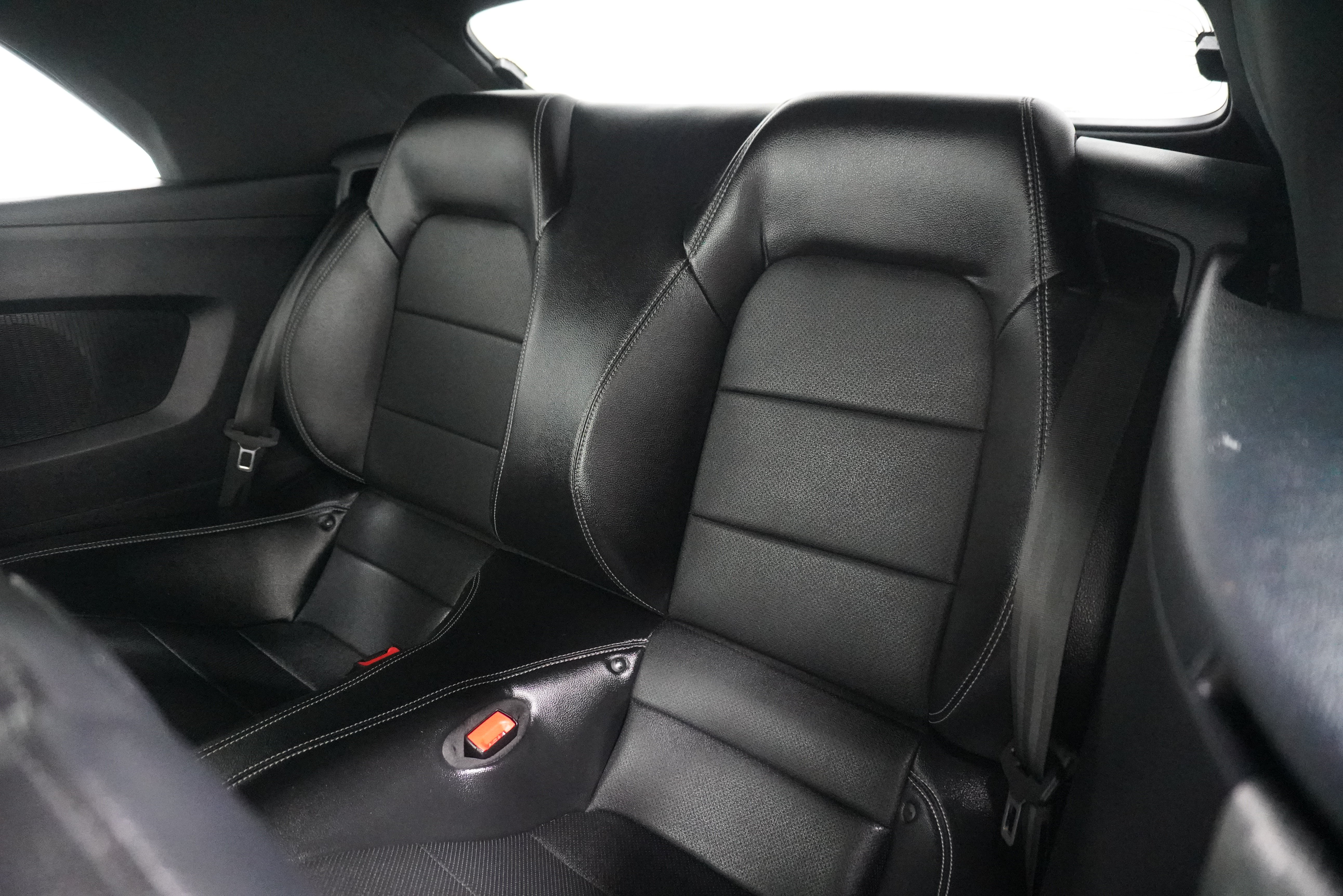 Used 2019 Ford Mustang Premium RWD image 16