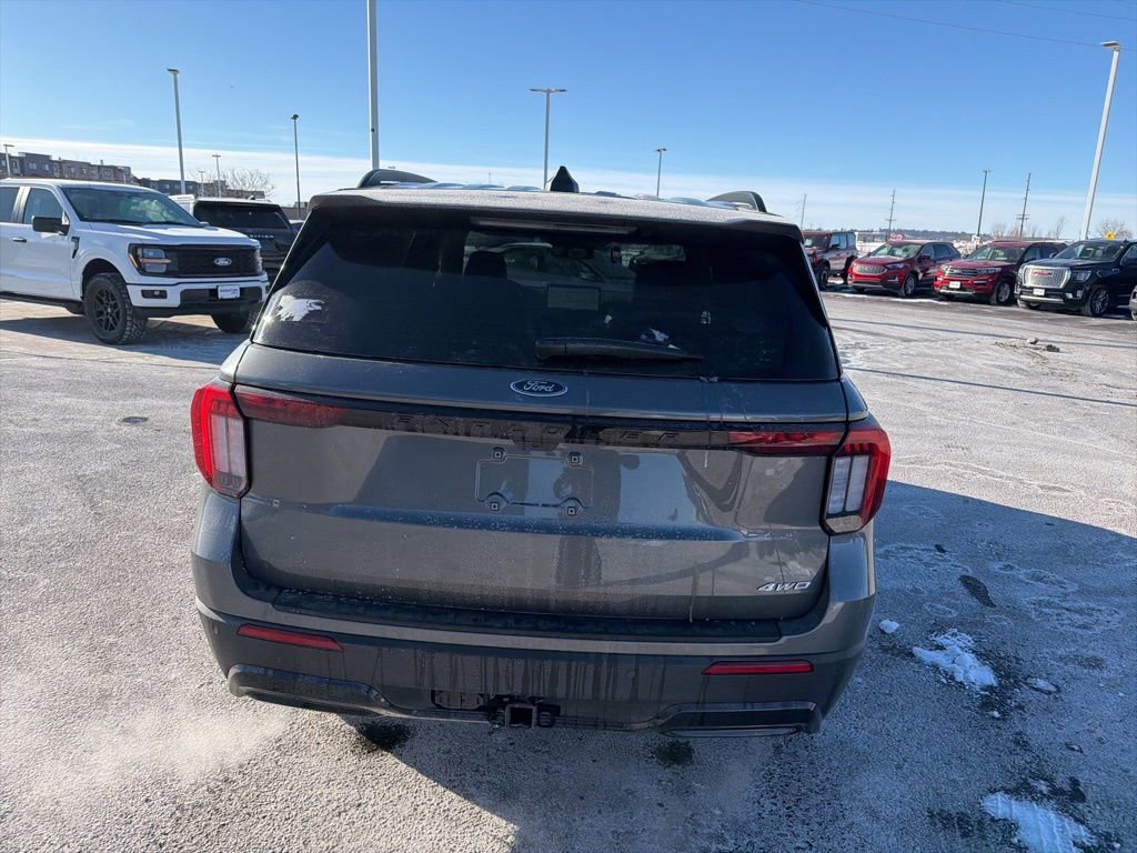 New 2026 Ford Explorer ST-Line w/ ST-Line Street Pack image 5