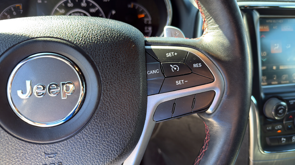 Used 2017 Jeep Grand Cherokee Trailhawk AWD/4WD image 27