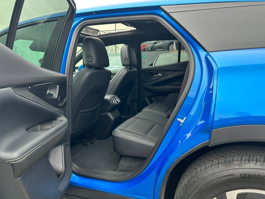 Used 2024 Chevrolet Blazer EV LT AWD/4WD image 46