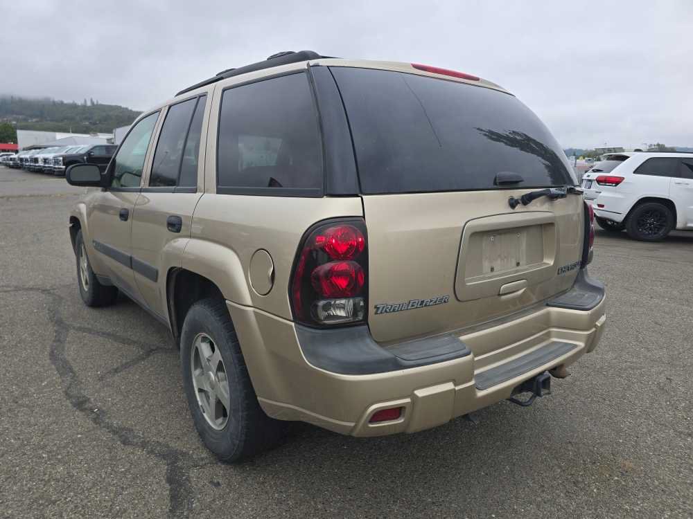 Used 2004 Chevrolet TrailBlazer LS w/ LS Preferred Equipment Group AWD/4WD image 16