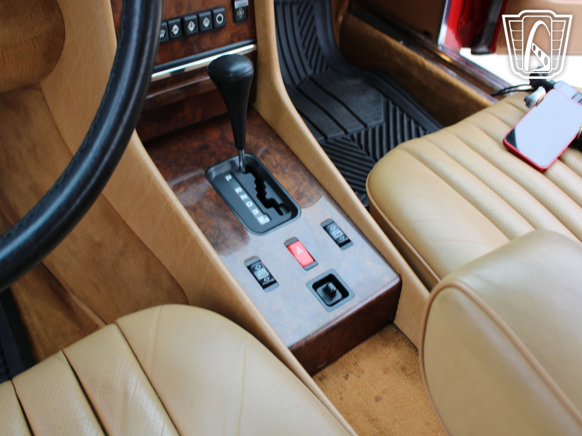 Used 1988 Mercedes-Benz 560 SL image 15
