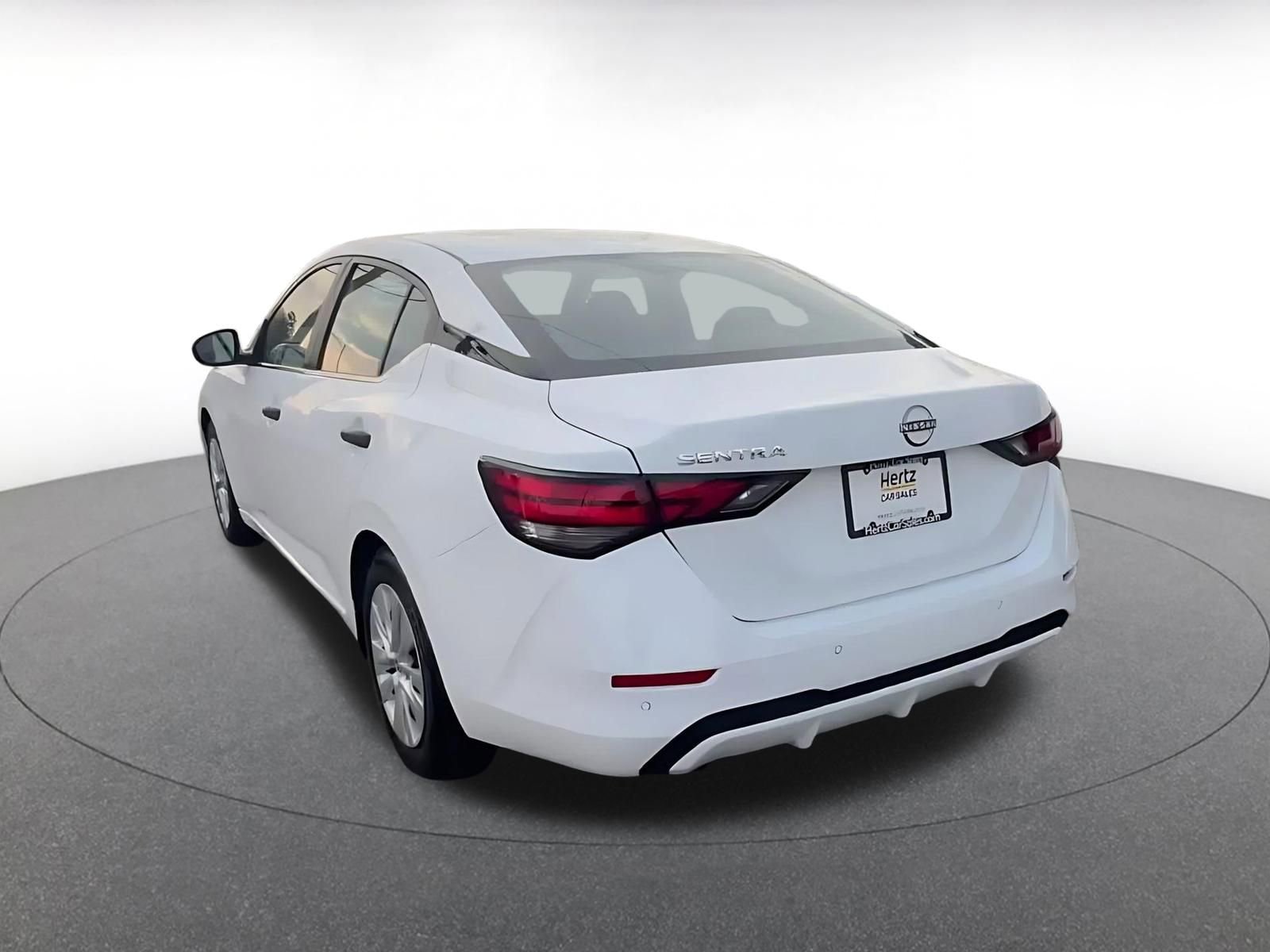 Used 2025 Nissan Sentra S FWD image 11
