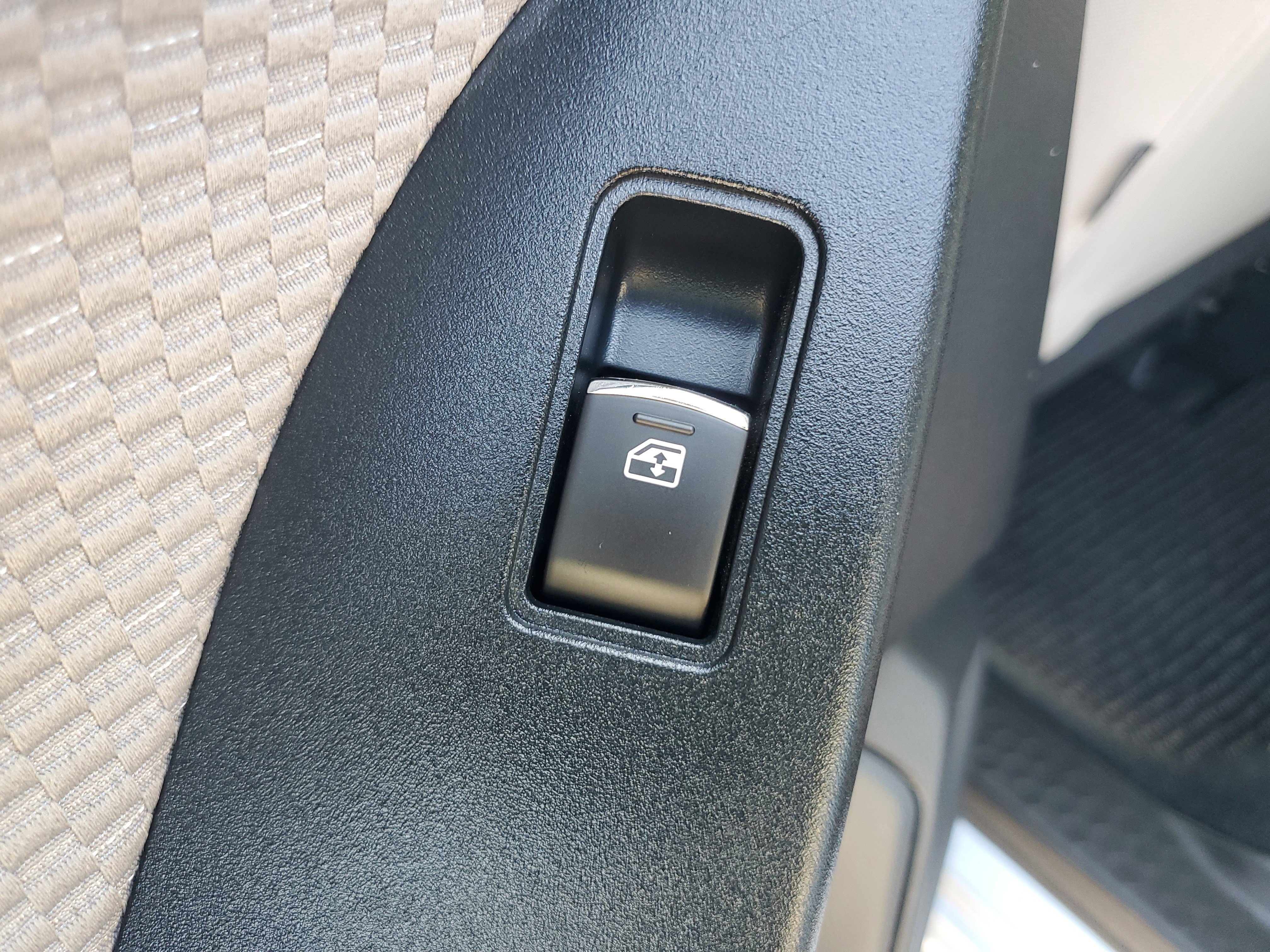 Used 2017 Subaru Forester 2.5i Premium AWD/4WD image 13