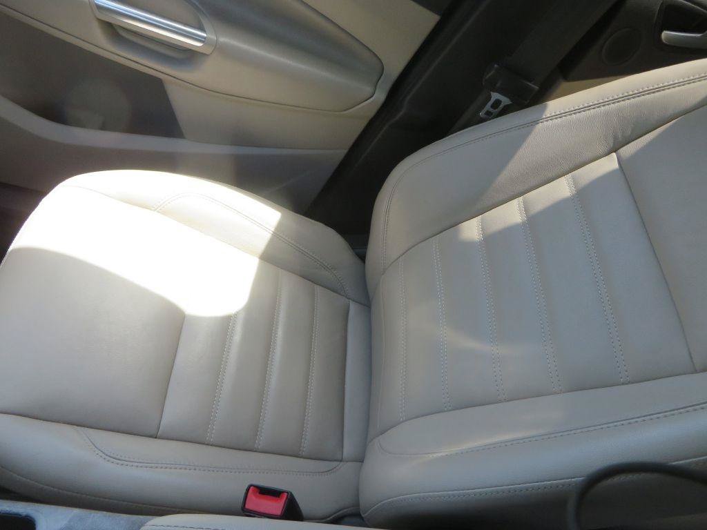 Used 2019 Ford Escape Titanium FWD image 19