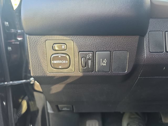 Used 2018 Toyota RAV4 XLE FWD image 26