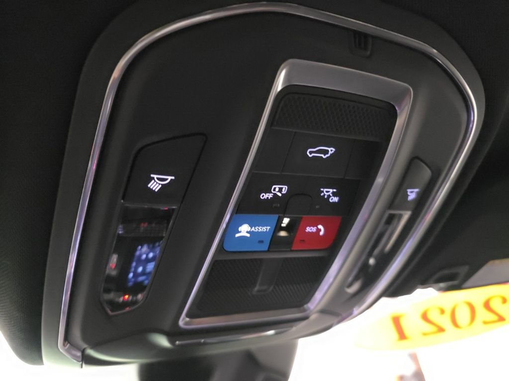 Used 2021 Jeep Grand Cherokee L Laredo image 22