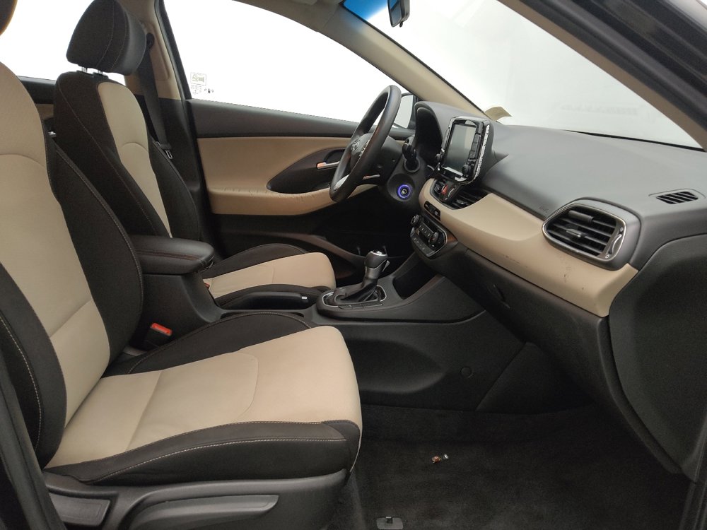 Used 2018 Hyundai Elantra GT FWD image 21