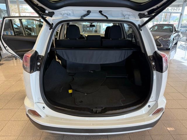 Used 2016 Toyota RAV4 XLE AWD/4WD image 23