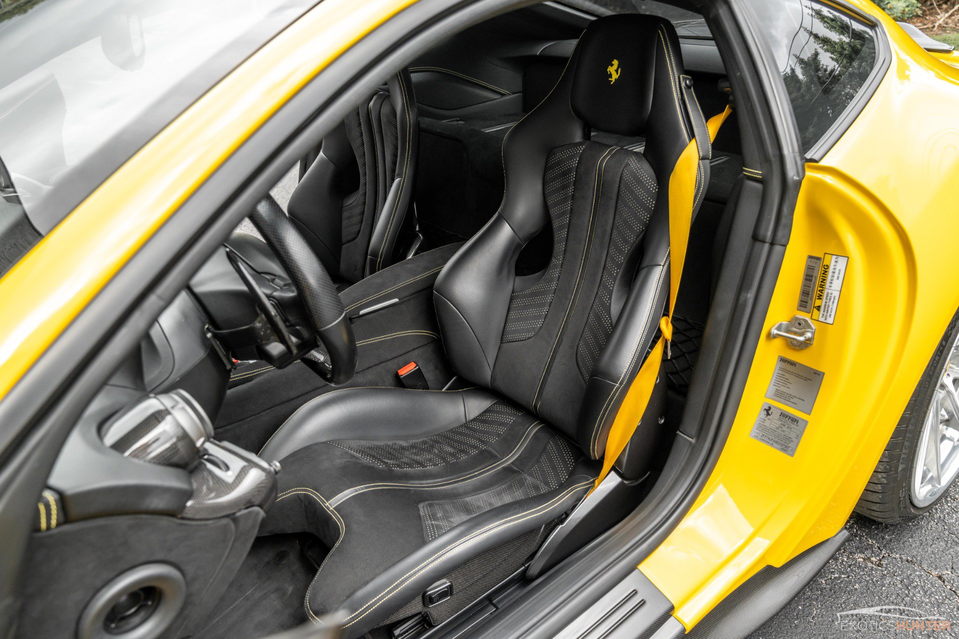 Used 2014 Ferrari F12 Berlinetta RWD image 18